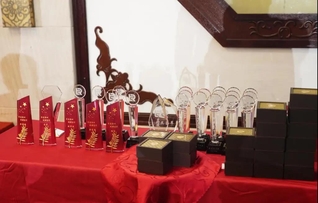 1644025924235748.jpg 1644025924235748.jpg